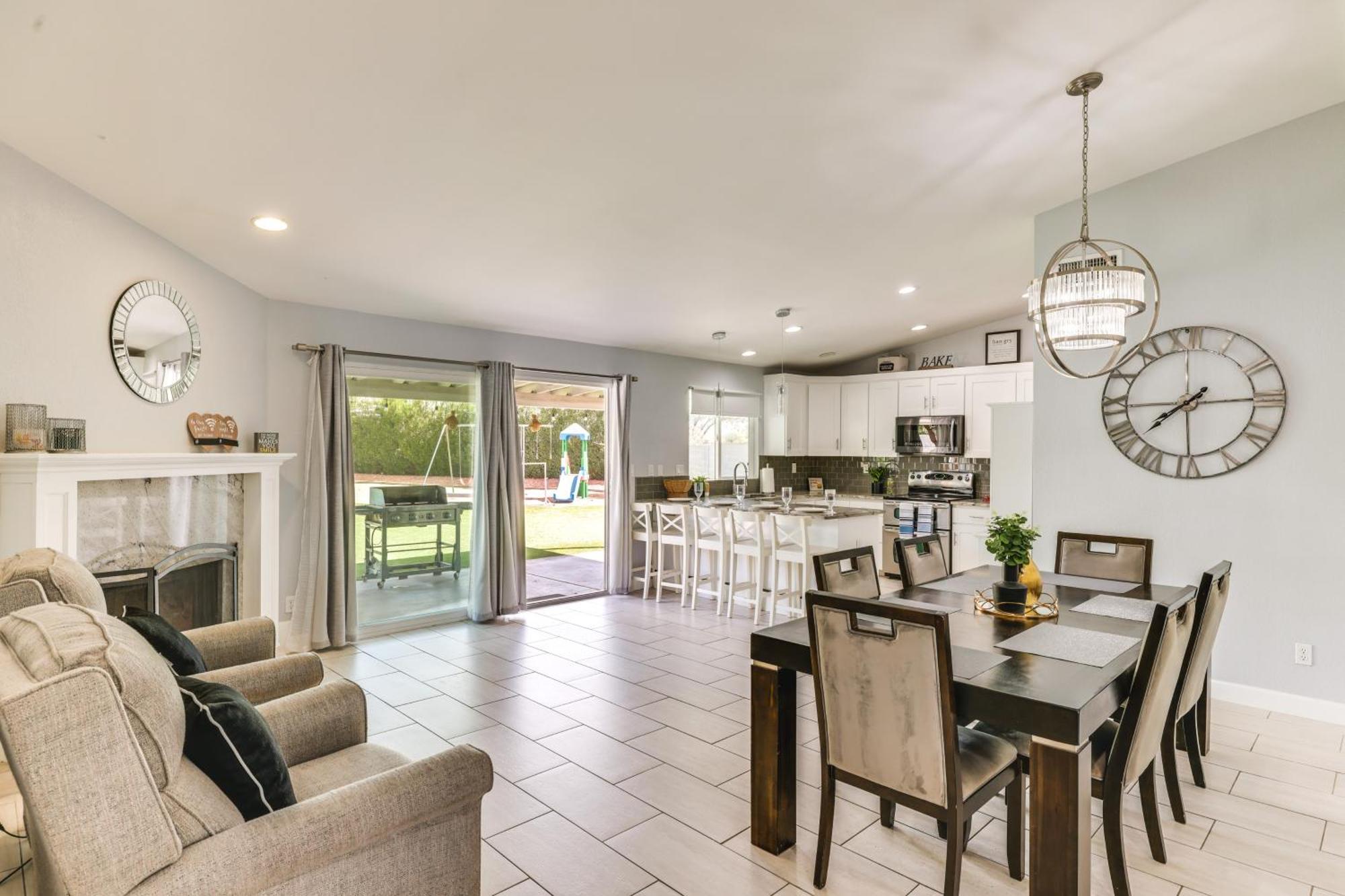 With Private Pool, Fire Pit And Swing Set Holiday home